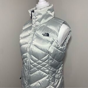 The North Face 550 Women's Silver Quilted Puffer Goose Down Vest Small